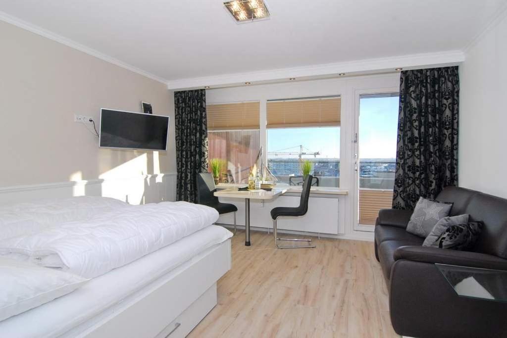 Apartment Metropol, Whg 169, Landseite *